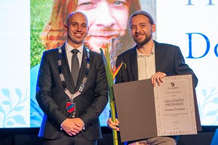 Obcˇinski praznik_24-02524